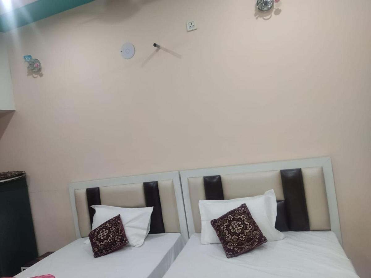 The Orchid Villa Homestay - Walkable Distance From Taj Mahal Agra (Uttar Pradesh) Exterior foto
